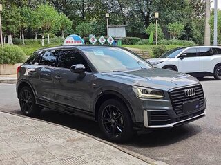 2021 Audi Q2 L I, синий, 1400000 рублей, вид 3