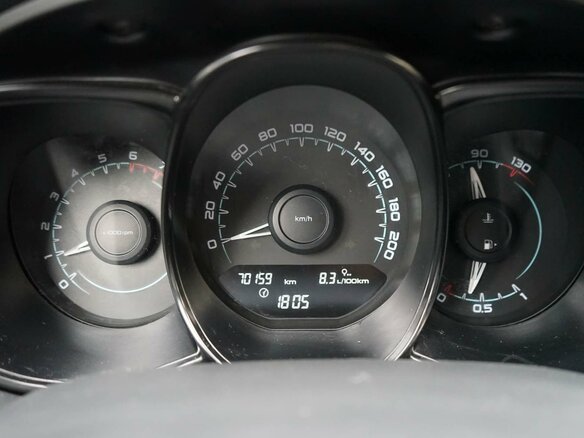 2017 Lada (ВАЗ) Vesta I, белый, 999000 рублей - вид 12