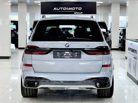 2026 BMW X7 40d I (G07) Рестайлинг, серый, 17999000 рублей - вид 6