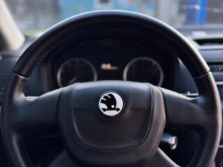 2012 Skoda Octavia II (A5) Рестайлинг, белый, 985000 рублей, вид 5