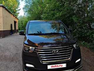 2020 Hyundai Grand Starex I Рестайлинг 2, коричневый, 3950000 рублей, вид 1