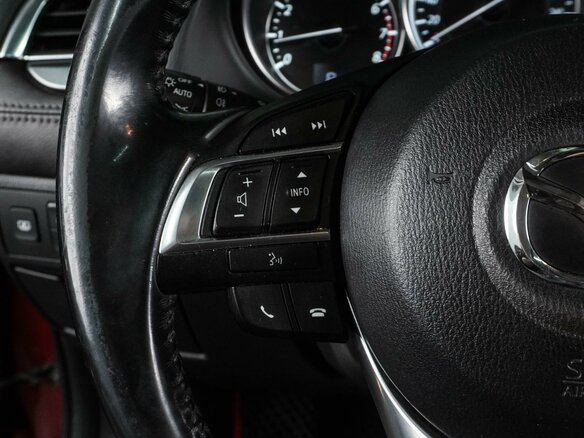 2016 Mazda 6 III (GJ) Рестайлинг, красный, 2079000 рублей - вид 18