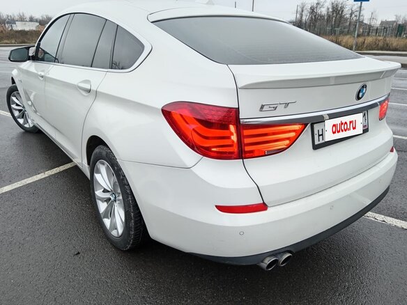 2010 BMW 5 серии Gran Turismo 530d VI (F10/F11/F07), белый, 1850000 рублей - вид 9