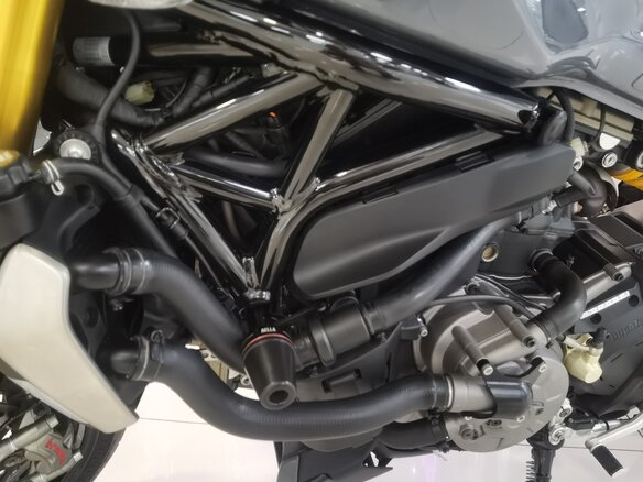 2018 Ducati Monster 1200, серый, 1250000 рублей - вид 30