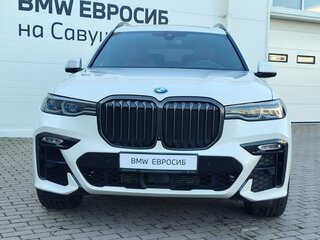 2021 BMW X7 40d I (G07), белый, 9100000 рублей, вид 3