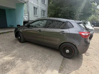 2012 Kia Rio III, серый, 590000 рублей, вид 4