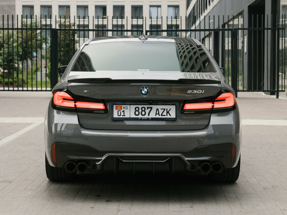 2020 BMW 5 серии 530i xDrive VII (G30/G31/G38) Рестайлинг, серый - вид 6