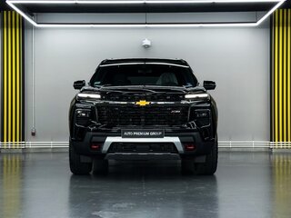 2024 Chevrolet Traverse III, чёрный, 8666000 рублей, вид 3