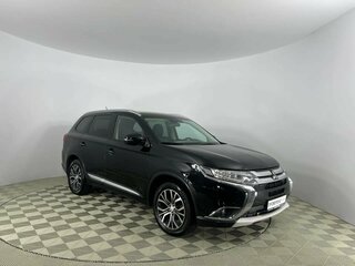 2015 Mitsubishi Outlander III Рестайлинг 2, чёрный, 1700000 рублей, вид 3