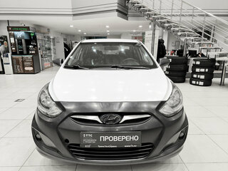 2013 Hyundai Solaris I, белый, 480000 рублей, вид 2