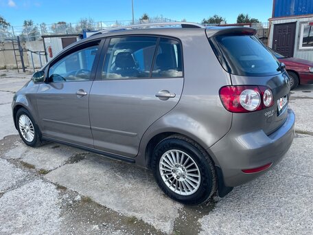 2011 Volkswagen Golf Plus II, серый, 760000 рублей, вид 4