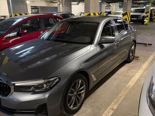 2020 BMW 5 серии 520i VII (G30/G31/G38) Рестайлинг, серый, 3350000 рублей, вид 1
