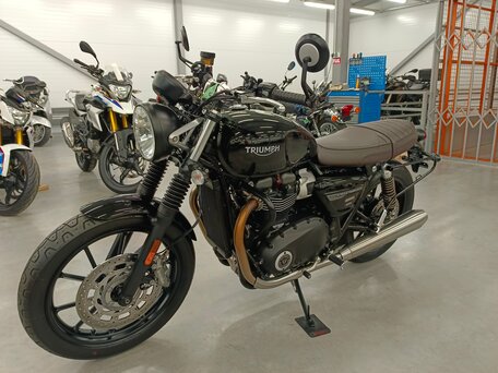 2023 Triumph Speed Twin, чёрный, 960000 рублей, вид 5