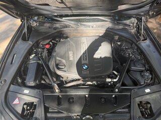 2013 BMW 5 серии 530d xDrive VI (F10/F11/F07), чёрный, 2000000 рублей, вид 5