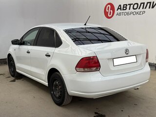 2014 Volkswagen Polo V, белый, 642050 рублей, вид 4