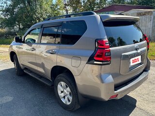 2019 Toyota Land Cruiser Prado 150 Series Рестайлинг 2, серый, 5600000 рублей, вид 3