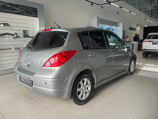2011 Nissan Tiida I Рестайлинг, серый, 670000 рублей, вид 4