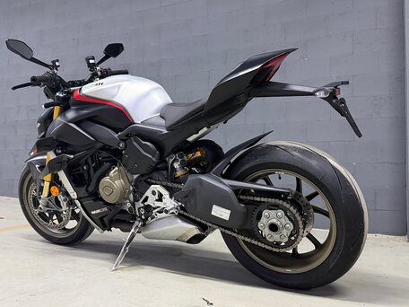 2022 Ducati Streetfighter V4, чёрный, 2850000 рублей, вид 4