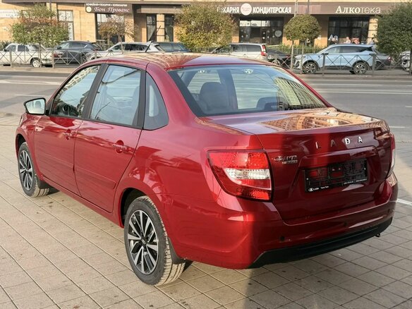 2026 Lada (ВАЗ) Granta I Рестайлинг, красный, 1310000 рублей - вид 6