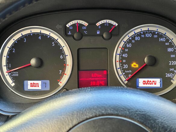 2003 Volkswagen Golf IV, красный, 458000 рублей - вид 11