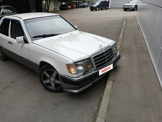 1988 Mercedes-Benz W124 200, белый, 1000000 рублей, вид 1