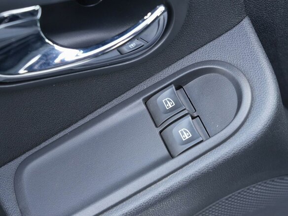 2015 Renault Duster I Рестайлинг, чёрный, 1500000 рублей - вид 12