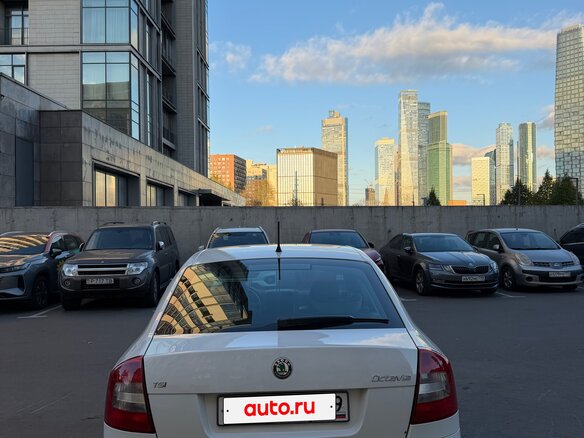 2011 Skoda Octavia II (A5) Рестайлинг, белый, 630000 рублей - вид 10