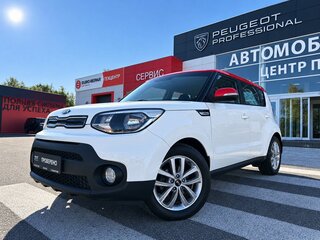 2017 Kia Soul II Рестайлинг, серый, 1550000 рублей, вид 3
