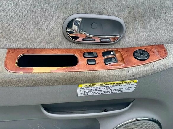 2003 Kia Carnival I Рестайлинг, бежевый, 275000 рублей - вид 7