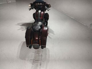 2018 Harley-Davidson CVO Street Glide, пурпурный, 2460000 рублей, вид 5