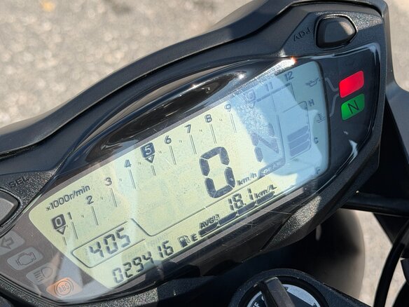 2017 Suzuki SV 650, чёрный - вид 1