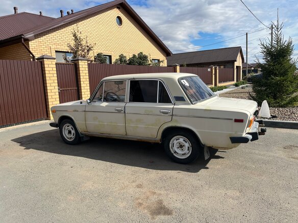 1984 Lada (ВАЗ) 2106 4-speed, бежевый - вид 3