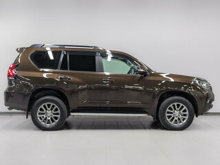 2020 Toyota Land Cruiser Prado 150 Series Рестайлинг 2, коричневый, 6110000 рублей, вид 4