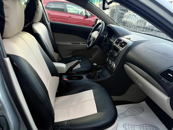 2012 FAW Besturn B50 I, серебристый, 330000 рублей - вид 10