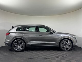 2026 Volkswagen Touareg III Рестайлинг, серый, 13400000 рублей, вид 5