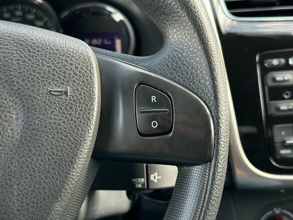2016 Renault Logan II, серебристый, 675000 рублей - вид 14