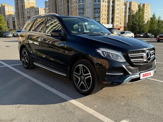 2016 Mercedes-Benz GLE 400 I (W166), чёрный, 2980000 рублей, вид 4