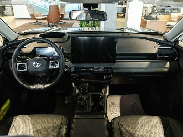 2026 Toyota RAV4 VI (XA60), чёрный, 4800000 рублей - вид 12