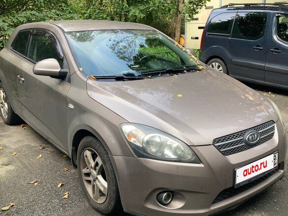 2009 Kia Ceed I, бежевый, 440000 рублей - вид 3