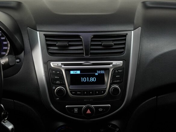 2016 Hyundai Solaris I Рестайлинг, белый, 1050000 рублей - вид 19