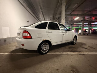2010 Lada (ВАЗ) Priora I, белый, 320000 рублей, вид 3