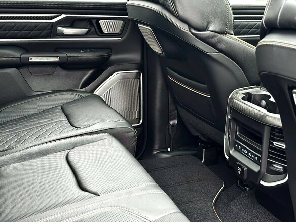 2026 Ram 1500 Crew Cab V Рестайлинг, серый, 9660000 рублей - вид 15