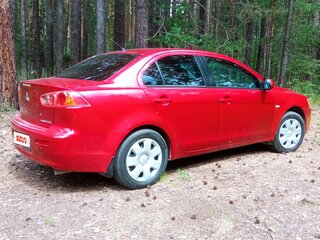 2008 Mitsubishi Lancer X, красный, 685000 рублей, вид 3