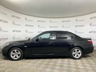 2009 BMW 5 серии 520i V (E60/E61) Рестайлинг, чёрный, 1065500 рублей, вид 3
