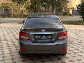 2011 Hyundai Solaris I, серый, 635000 рублей, вид 4