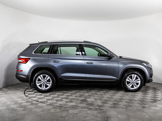 2018 Skoda Kodiaq I, серый, 1749000 рублей, вид 4