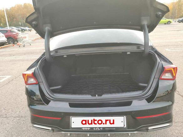 2021 Kia K5 III, чёрный, 1550000 рублей - вид 9