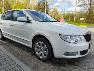 2012 Skoda Superb II, белый, 750000 рублей, вид 4