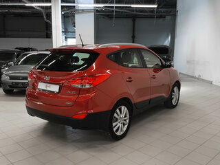 2010 Hyundai ix35 I, красный, 1057000 рублей, вид 4
