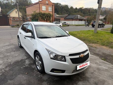 2012 Chevrolet Cruze I Рестайлинг, белый, 710000 рублей, вид 3